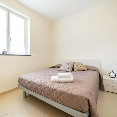 Apartment Sirio Mit Gemeinschaftspool Und 200 M Vom Meer By Interhome アパート *